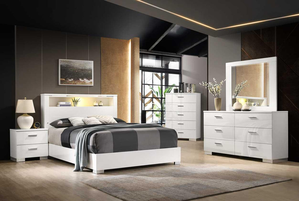 Modern Elegant Elaine Queen Bedroom Set in White Finish