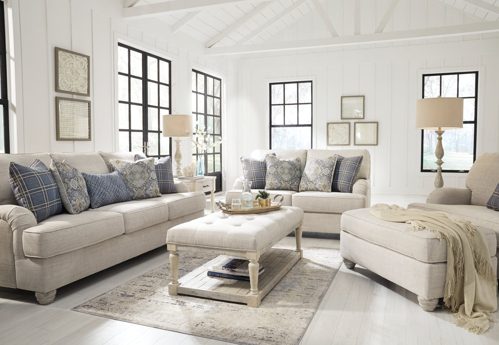 Traemore Sofa Set